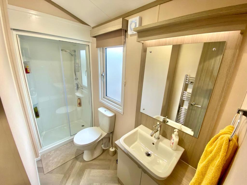 The Lodge Selsey Zewnętrze zdjęcie